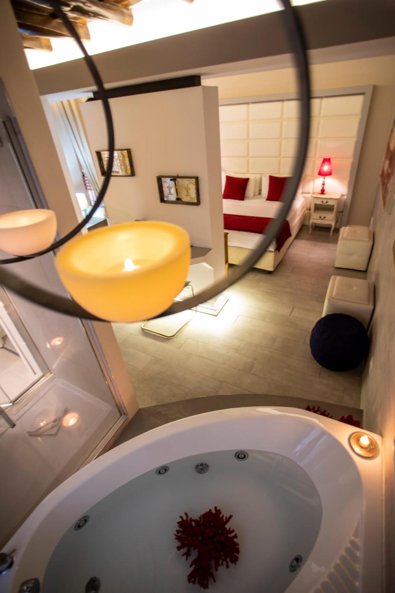 Town House Spagna- Luxury Rooms With Jacuzzi Bath Rome Luaran gambar